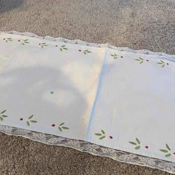 Vintage Handsewn Embroidered Floral Dresser Scarf Table Runner - Picture 9 of 13